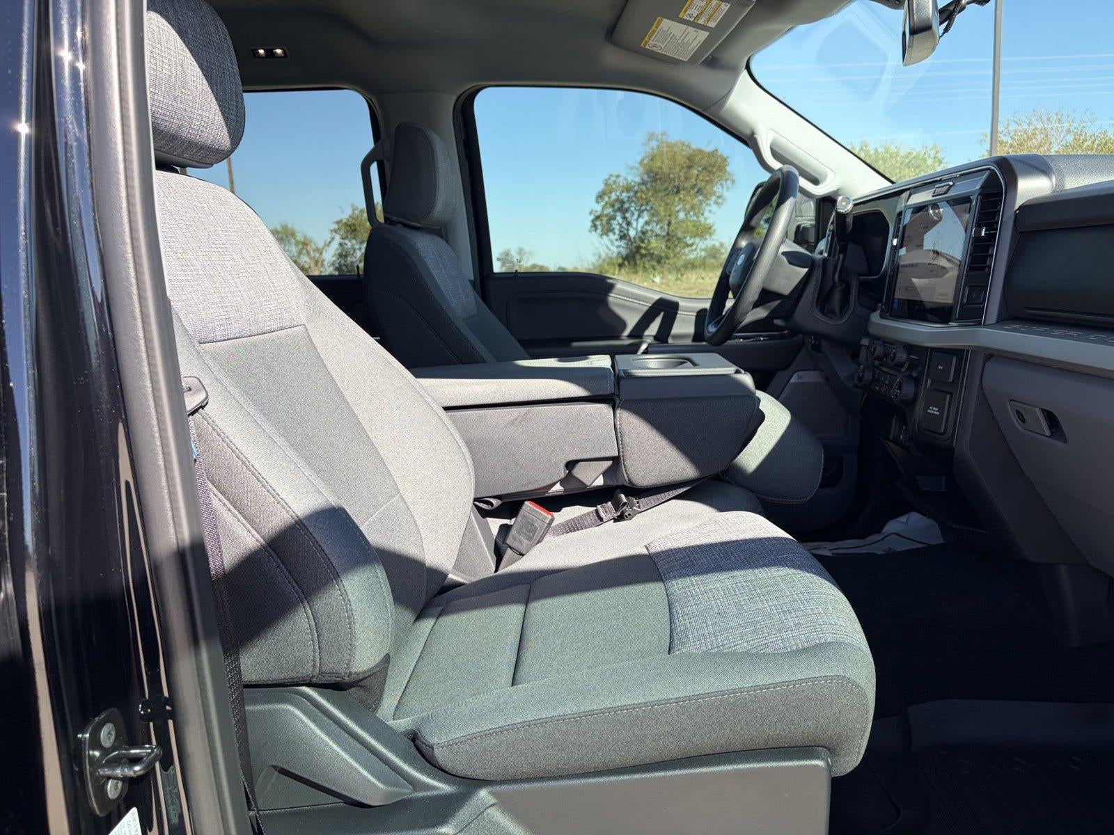 2026 Ford Super Duty F-350 DRW XLT