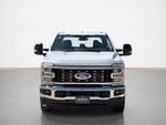 2027 Ford Super Duty F-350 DRW XLT