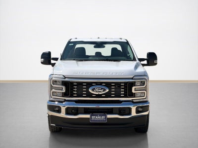 2027 Ford Super Duty F-350 DRW XLT