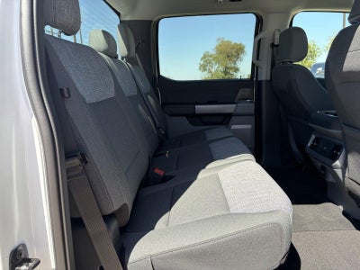 2027 Ford Super Duty F-350 DRW XLT