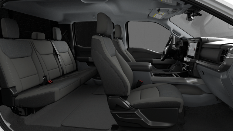 2027 Ford Super Duty F-350 DRW XLT