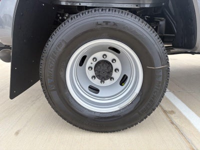 2027 Ford Super Duty F-350 DRW XLT