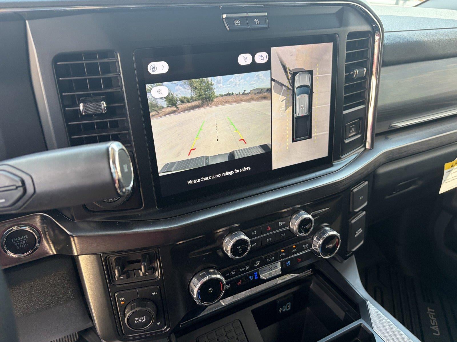 2025 Ford Super Duty F-350 Drw LARIAT