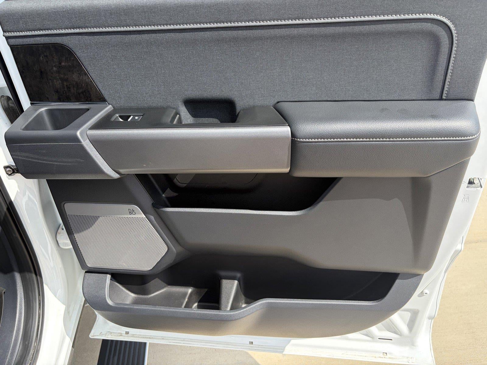 2025 Ford Super Duty F-350 Drw LARIAT