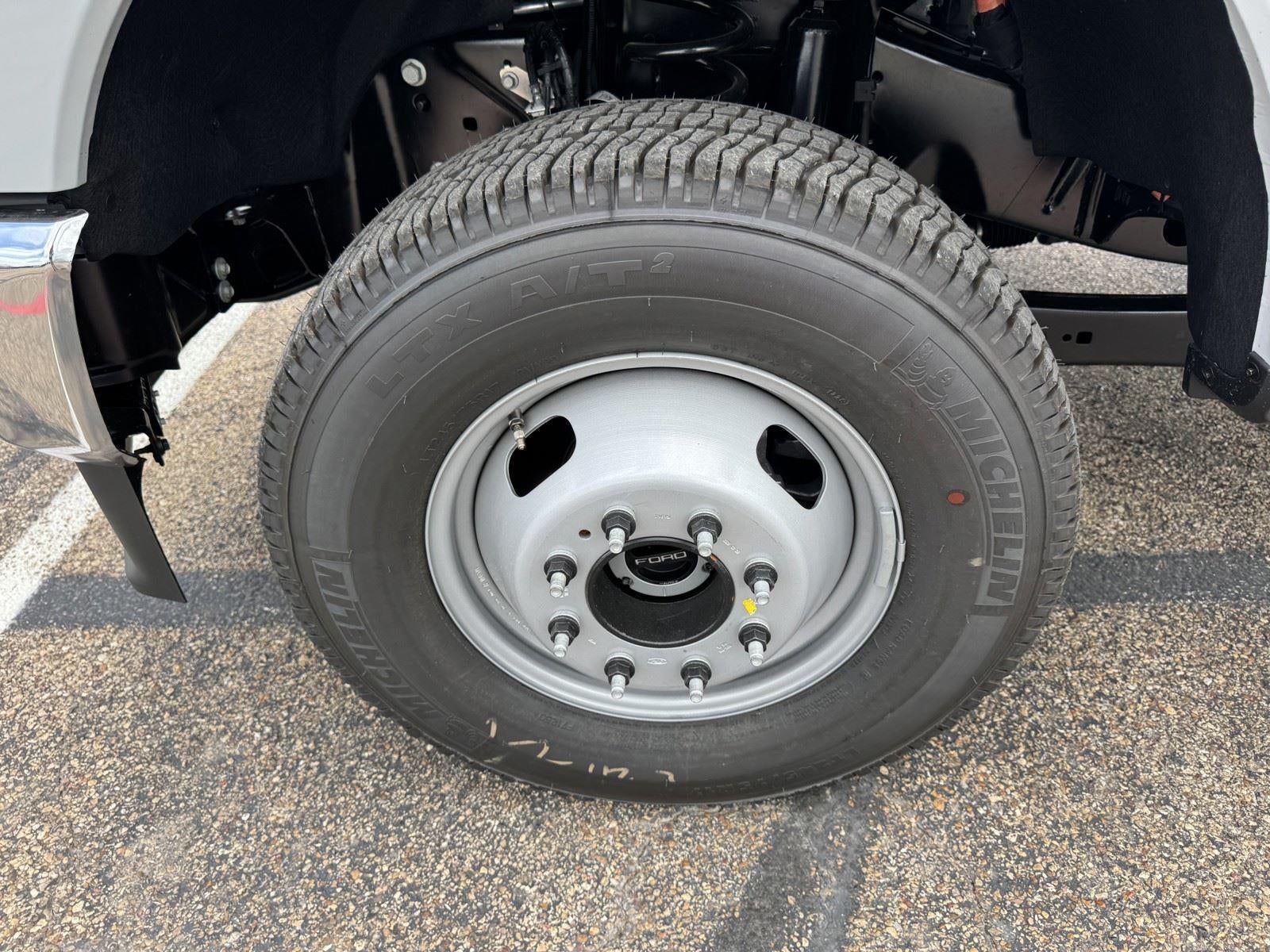 2026 Ford Super Duty F-350 DRW XLT