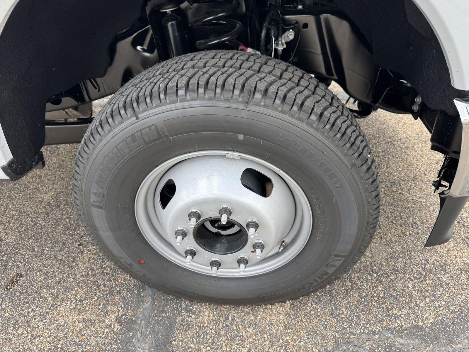 2026 Ford Super Duty F-350 DRW XLT