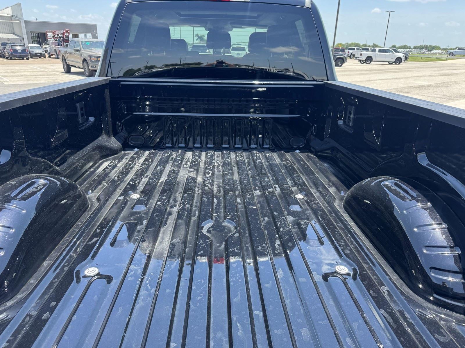 2026 Ford Super Duty F-350 DRW LARIAT
