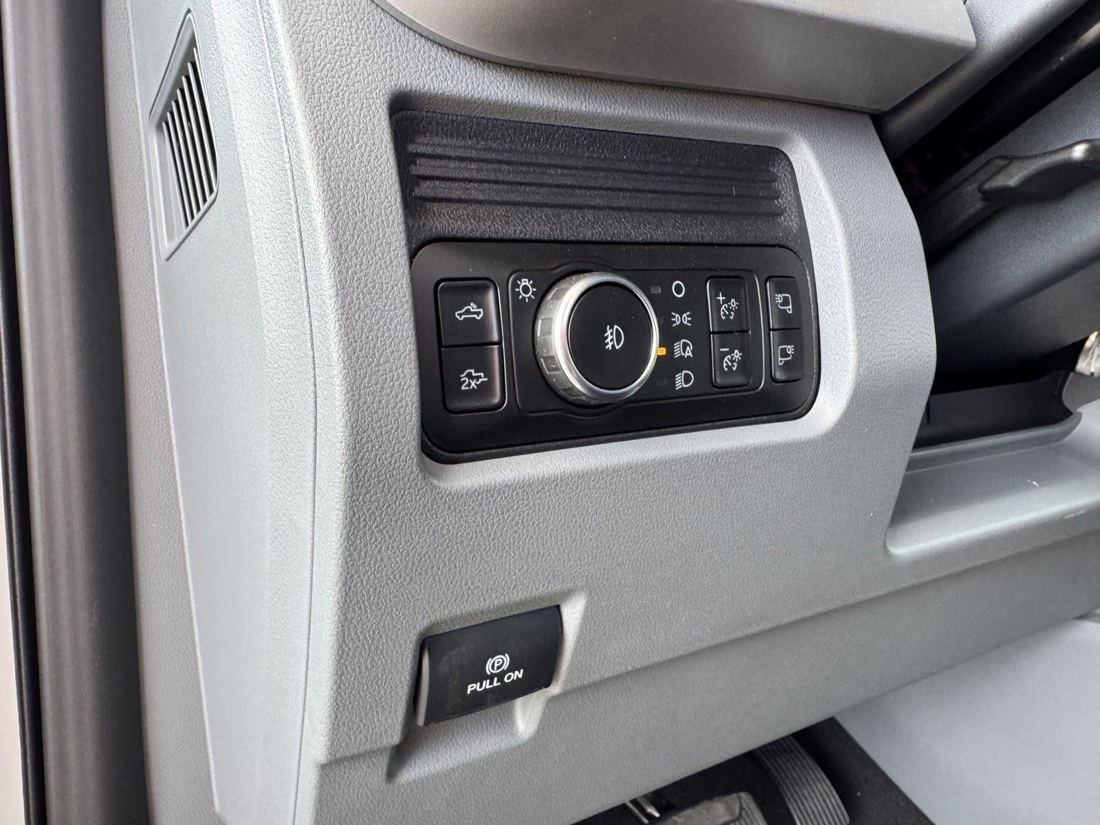 2026 Ford Super Duty F-350 DRW XLT