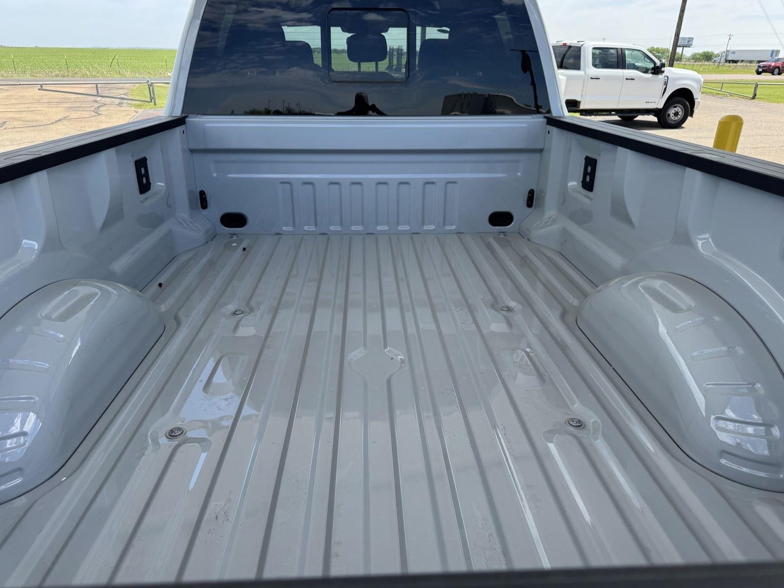 2026 Ford Super Duty F-350 DRW XLT