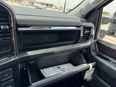 2026 Ford Super Duty F-350 DRW LARIAT