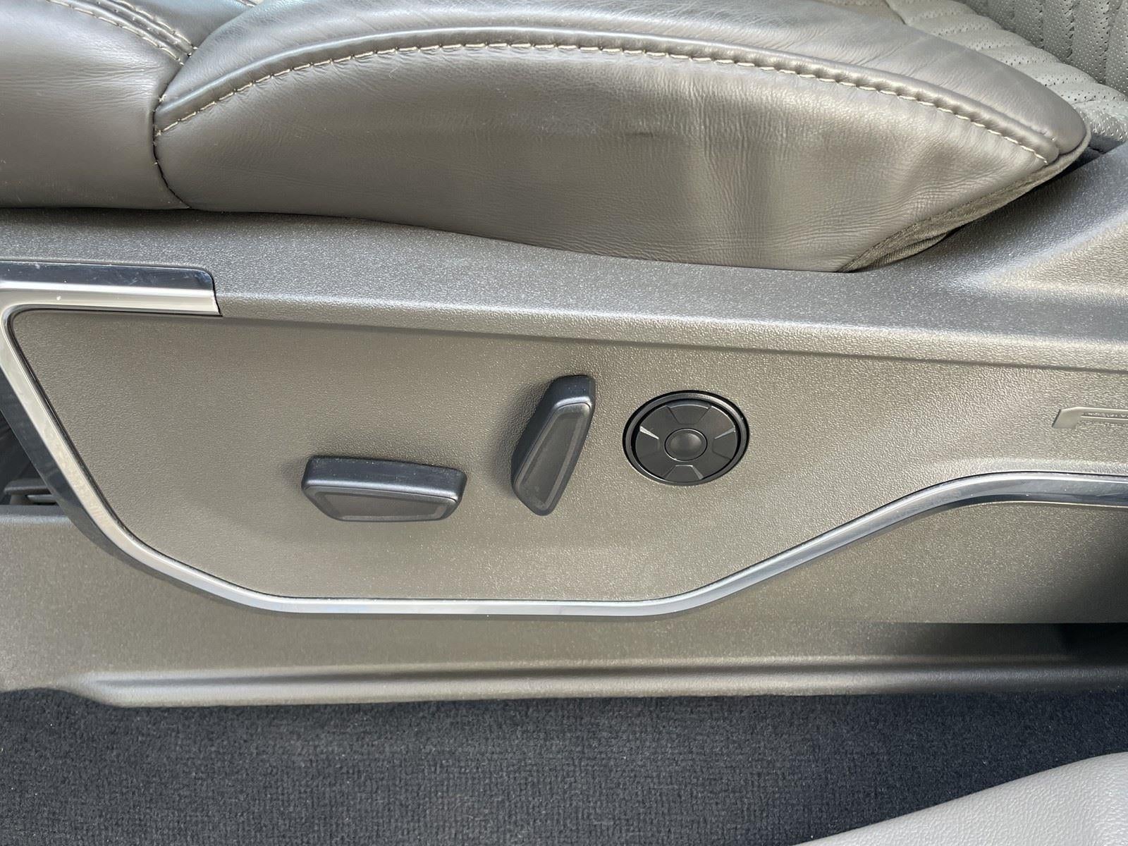 2025 Ford Super Duty F-450 DRW Platinum