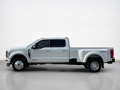 2025 Ford Super Duty F-450 DRW Platinum