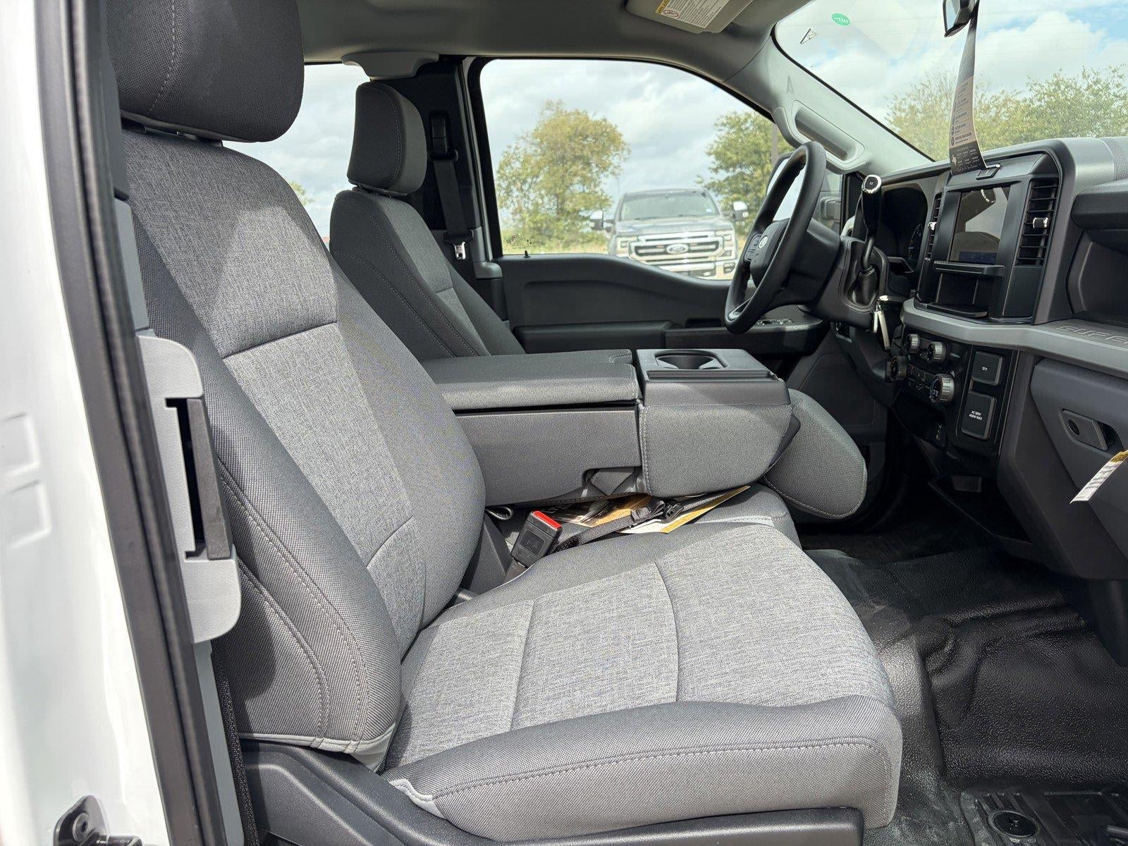 2025 Ford Super Duty F-250 SRW XL