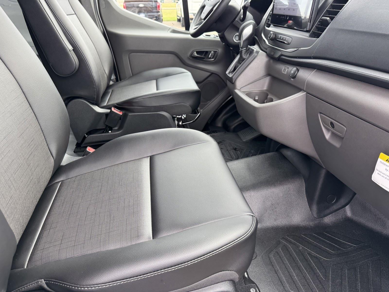 2026 Ford Transit Cargo Van T-250 148 MED RF 9150 GV