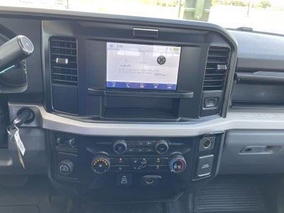 2026 Ford Super Duty F-350 SRW XLT