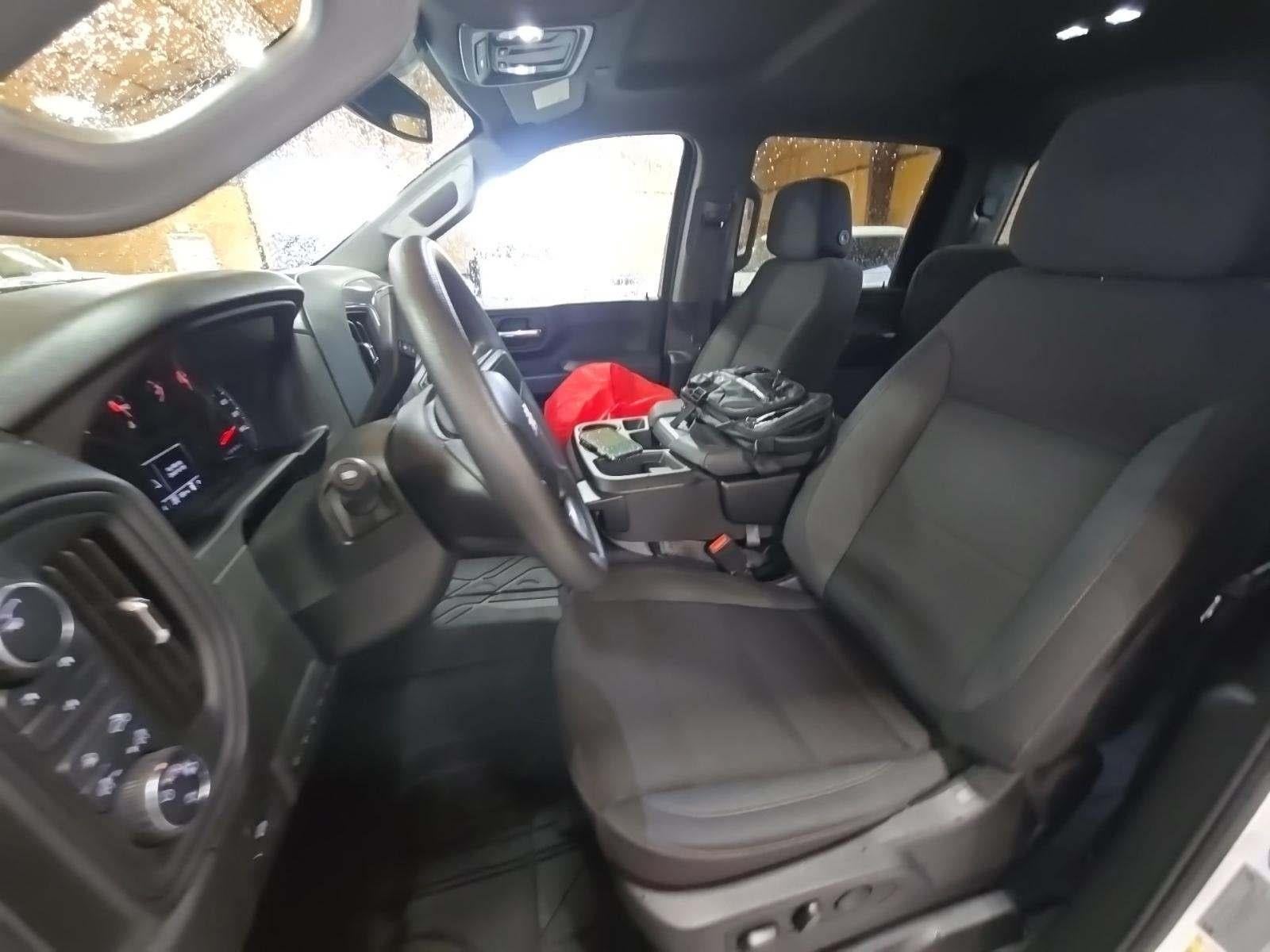 2025 Chevrolet Silverado 2500HD Custom