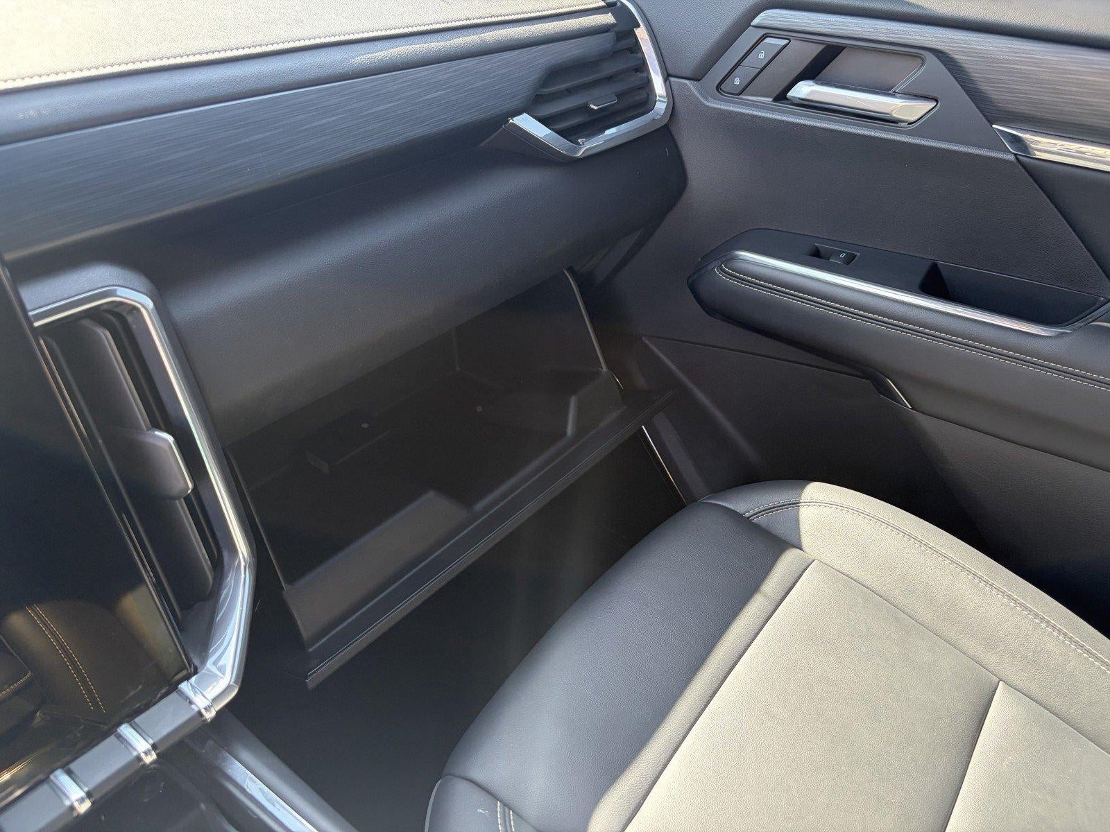2024 GMC Acadia FWD Elevation