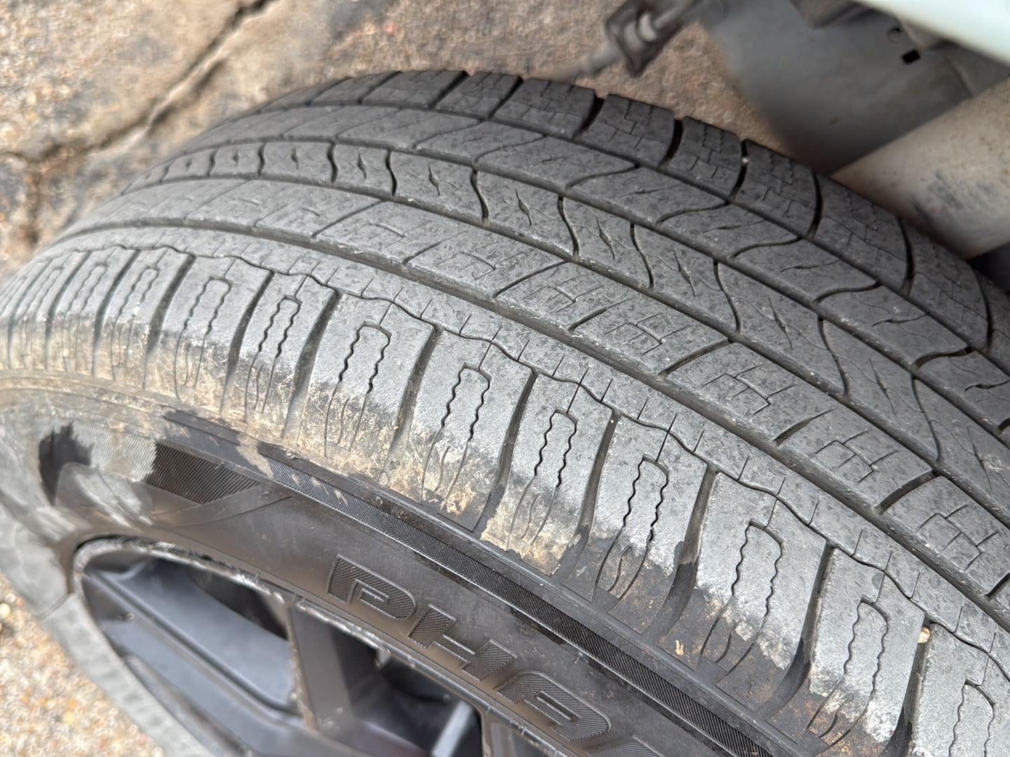 2024 Ford MAVERICK XL