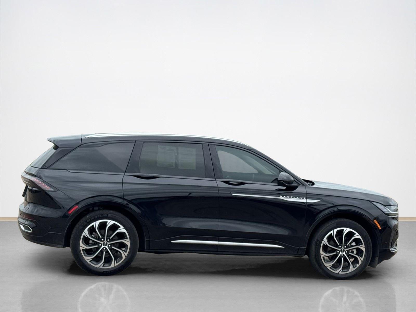 2024 Lincoln Nautilus Reserve