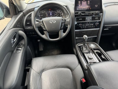 2024 INFINITI QX80 LUXE