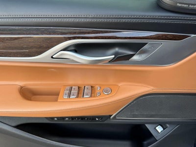 2021 BMW 7 Series 740i