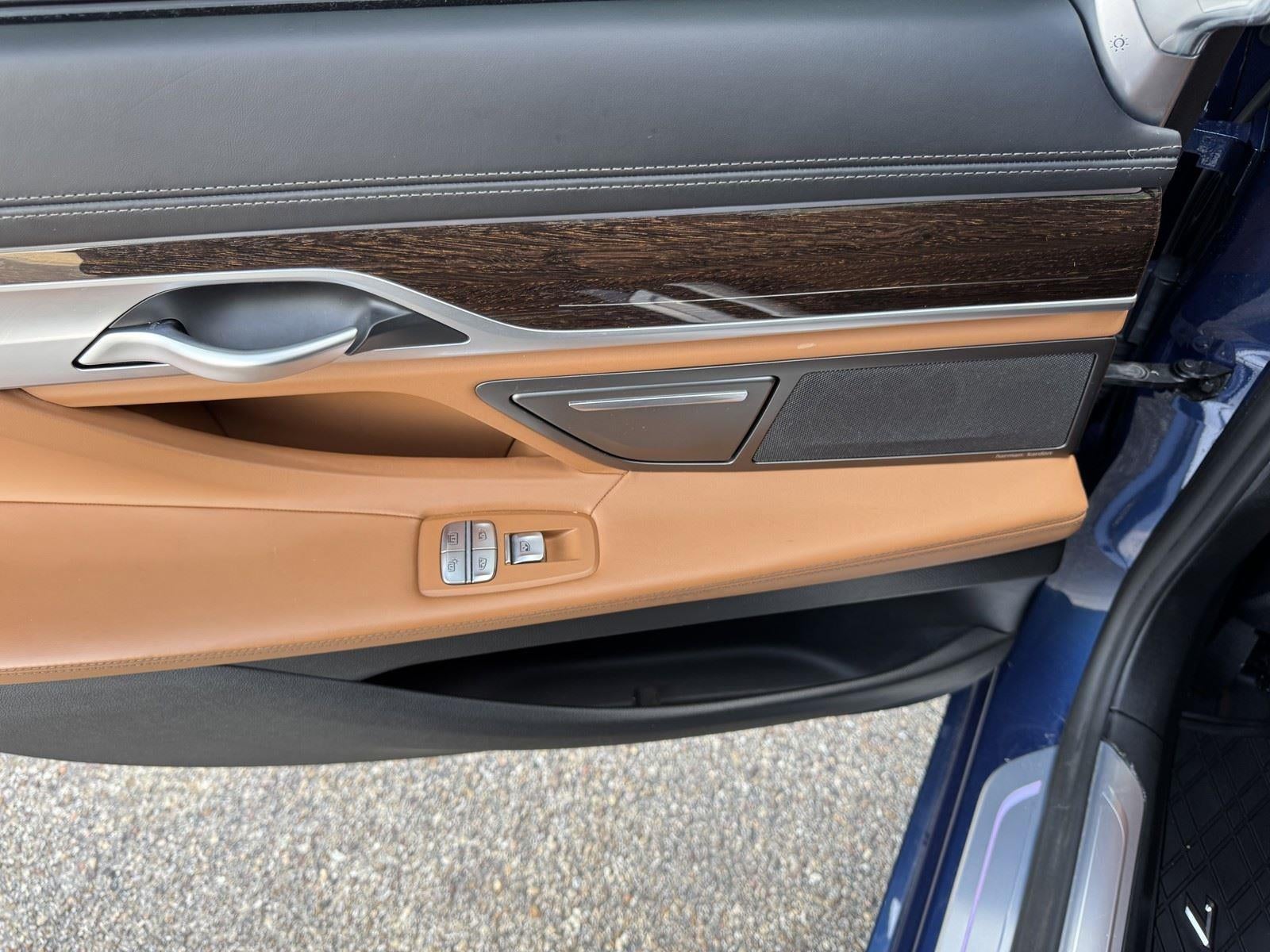 2021 BMW 7 Series 740i