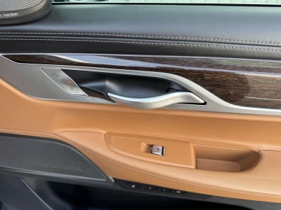 2021 BMW 7 Series 740i