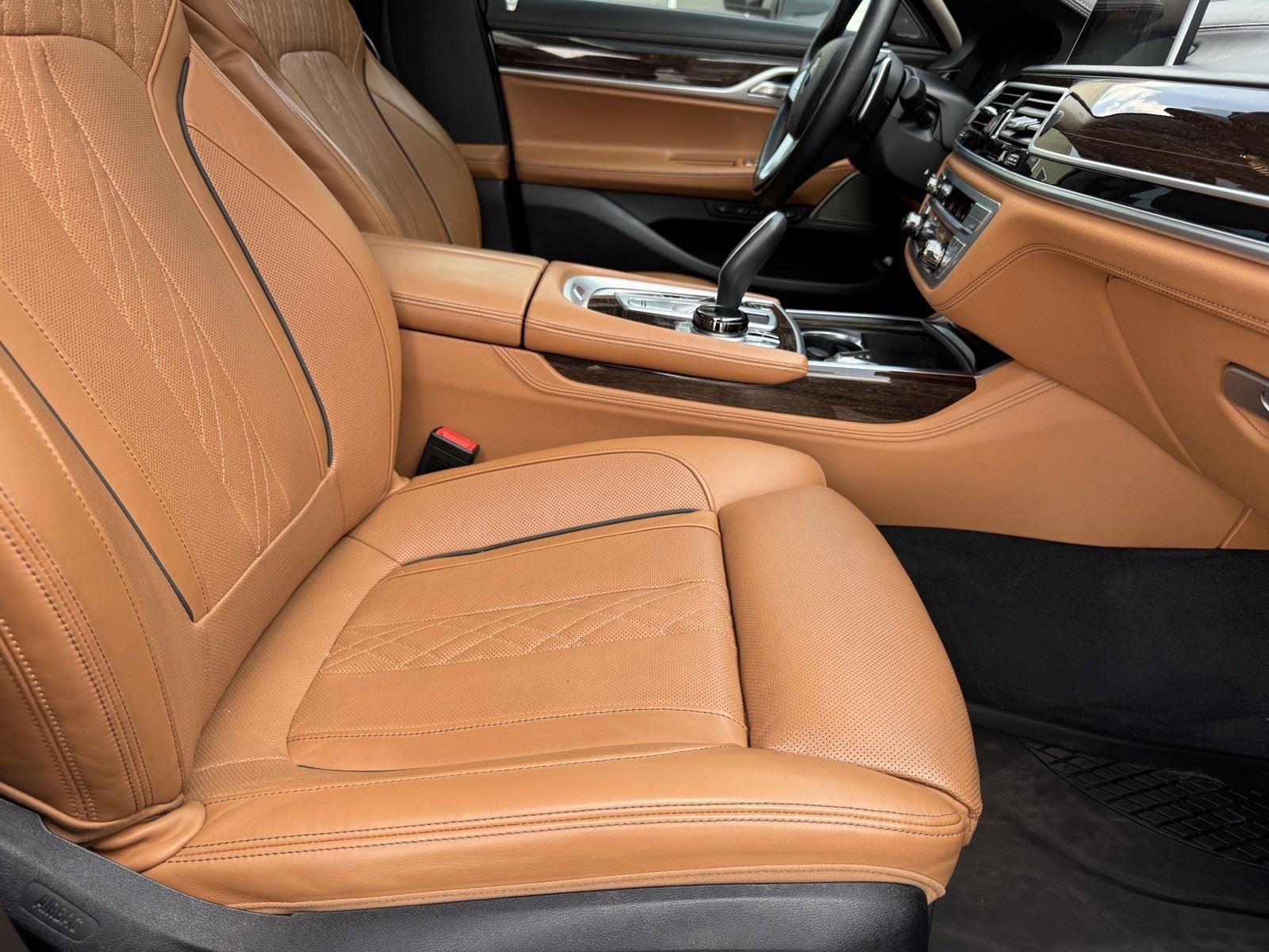 2021 BMW 7 Series 740i