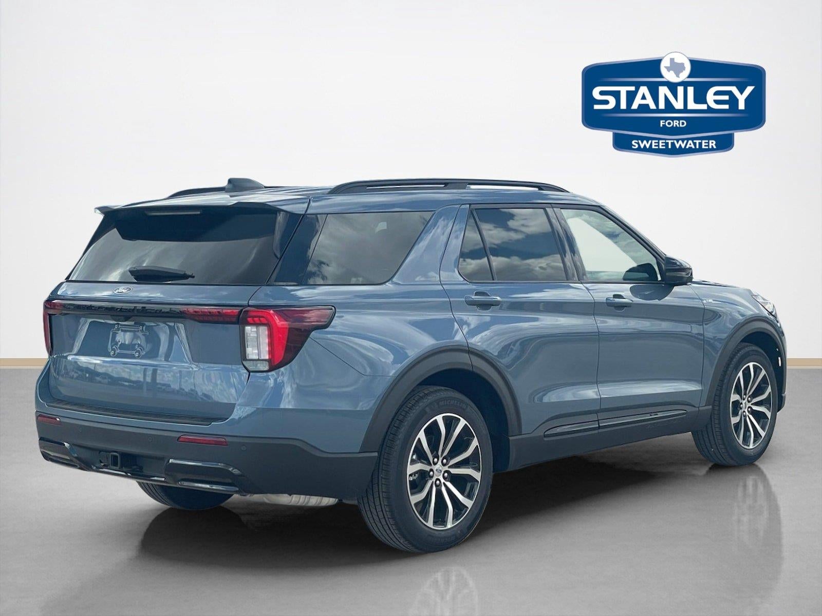 2027 Ford Explorer 4-Door 4DR RWD ST-LINE