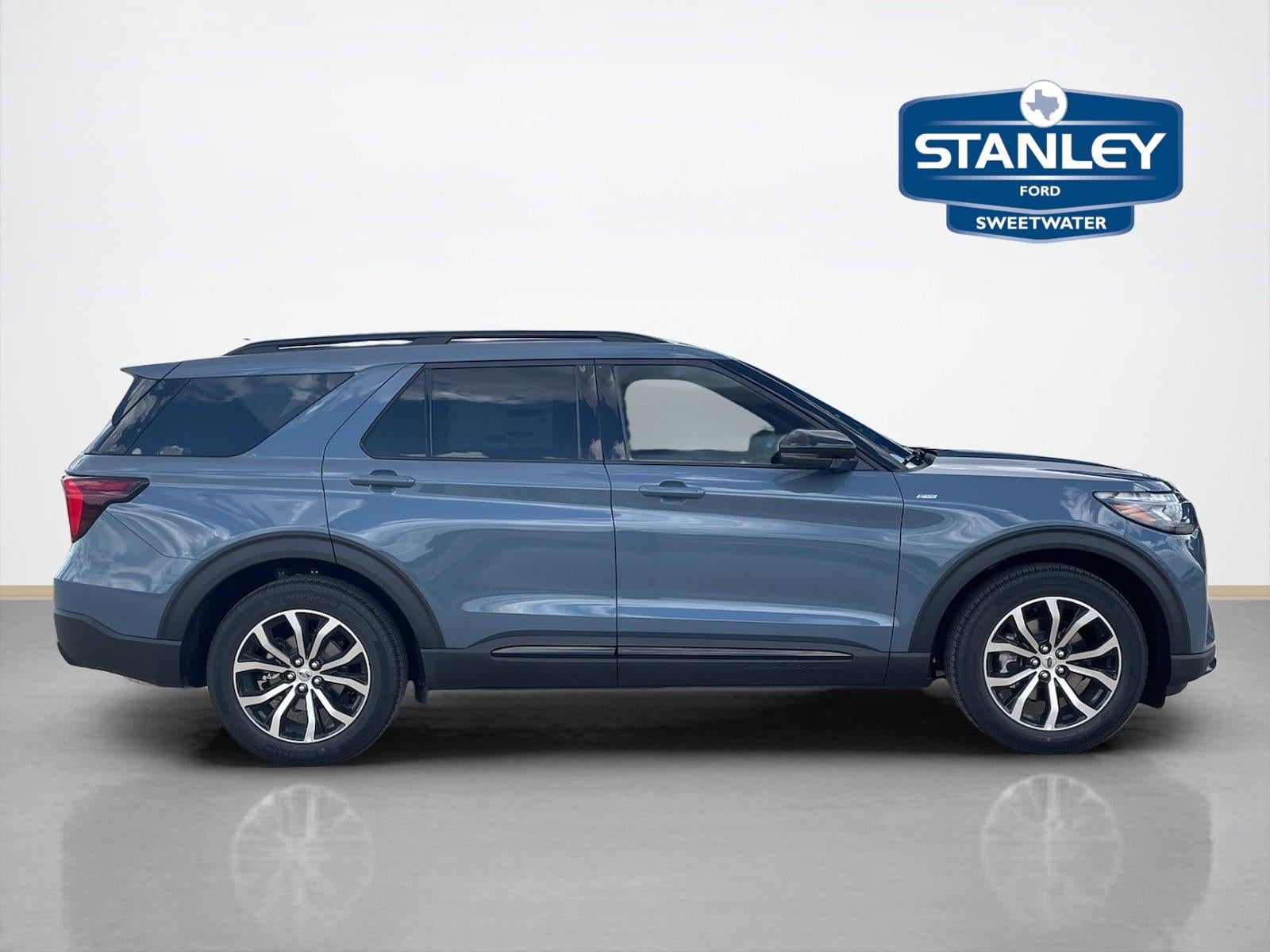2027 Ford Explorer 4-Door 4DR RWD ST-LINE