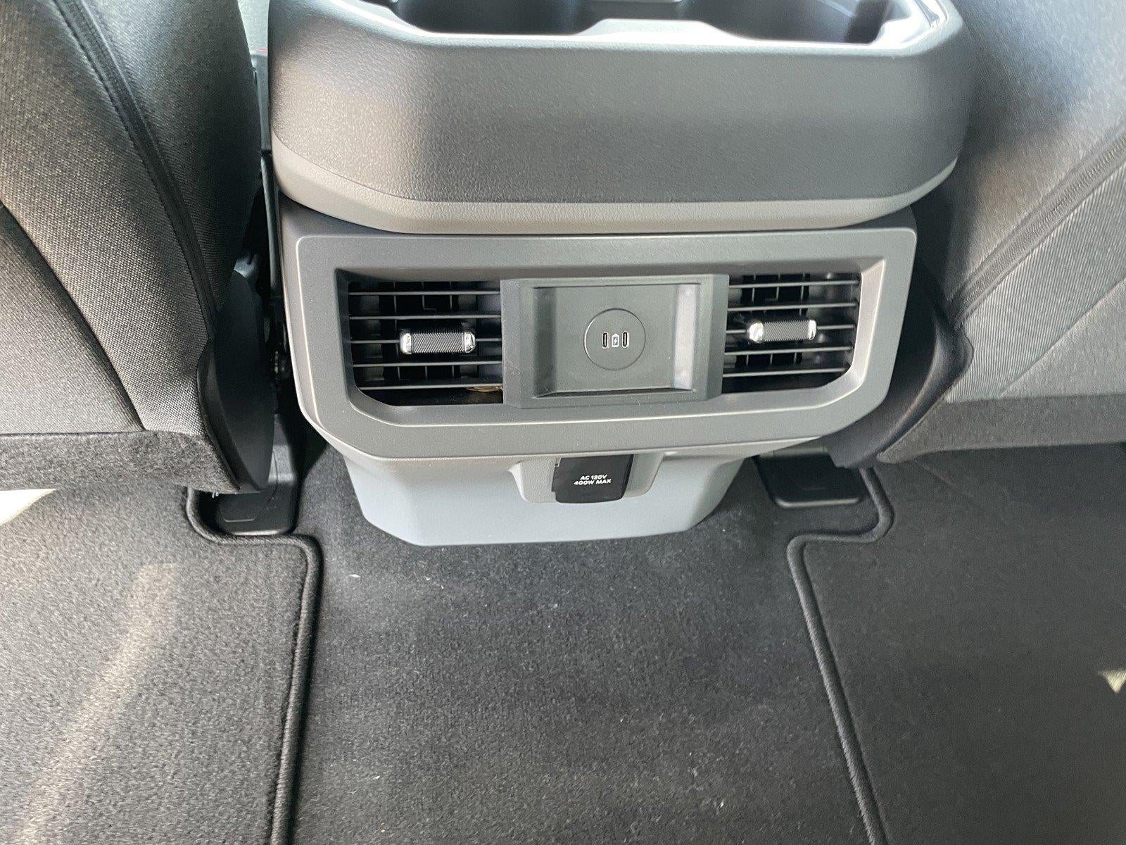 2027 Ford Super Duty F-350 SRW XL