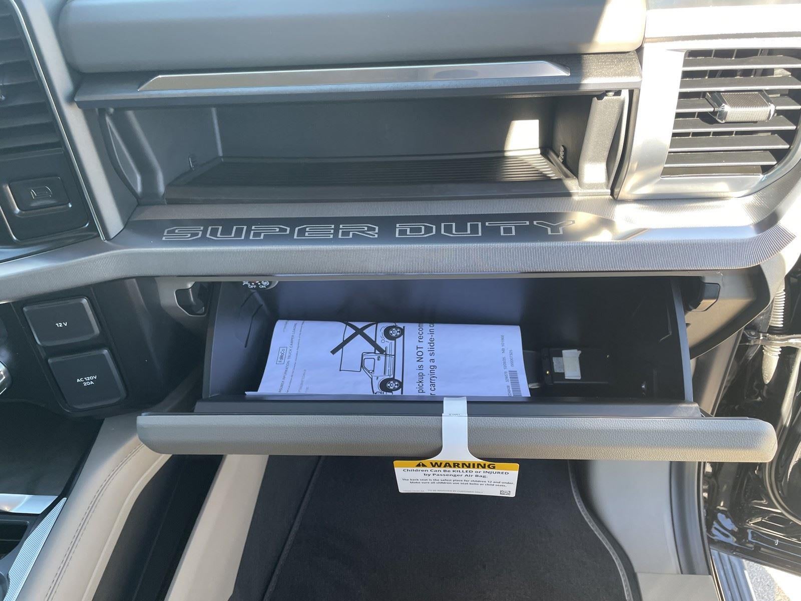 2026 Ford Super Duty F-250 SRW Platinum