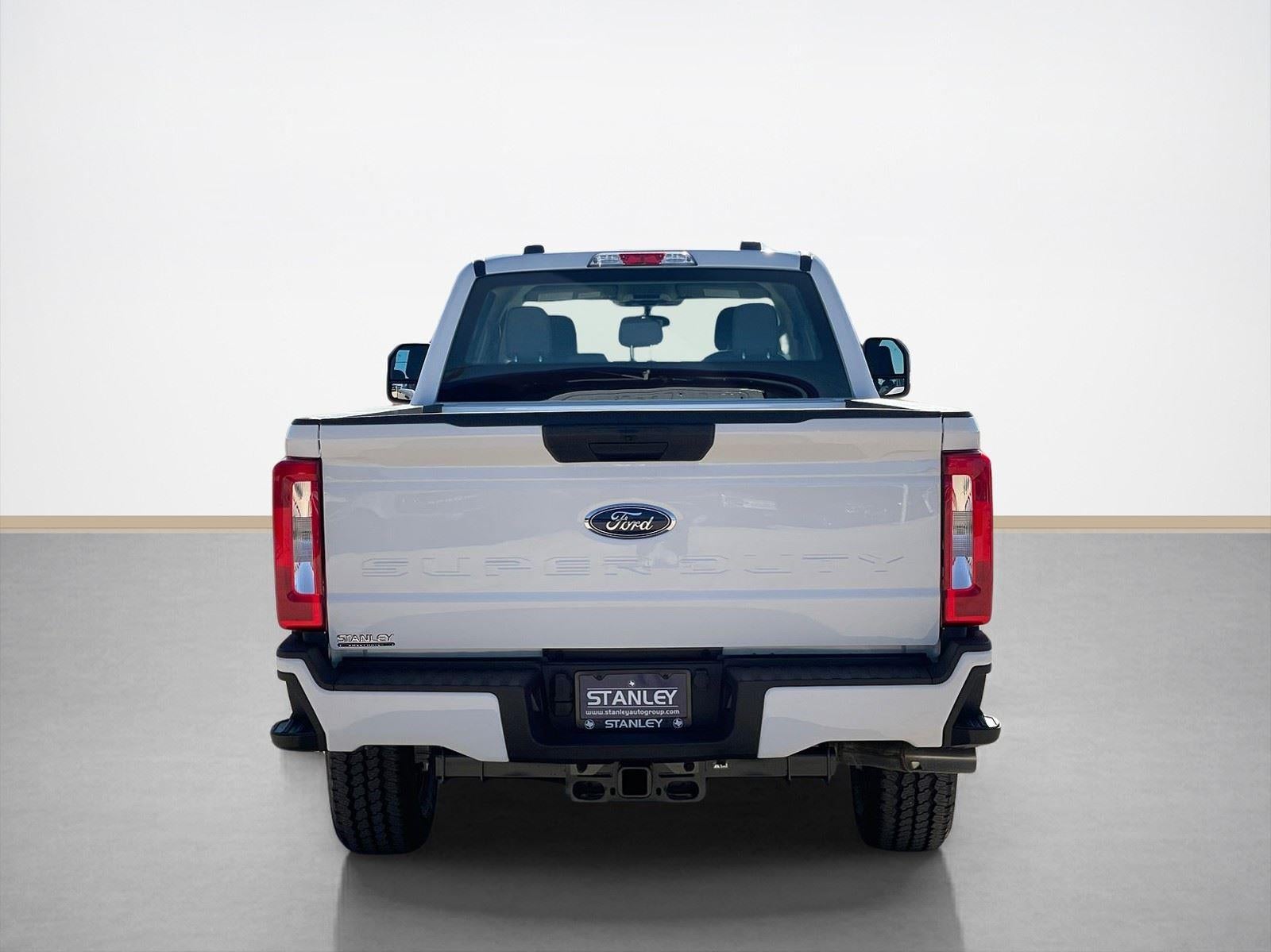 2026 Ford Super Duty F-350 SRW XL