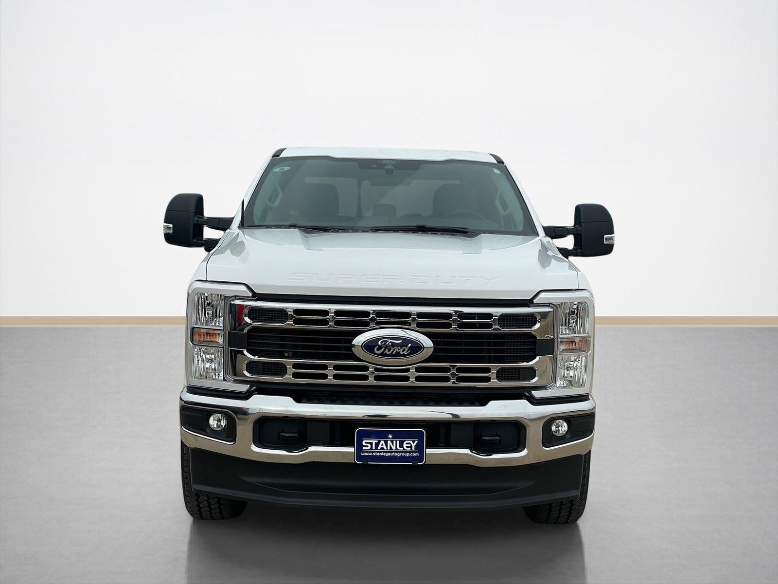 2026 Ford Super Duty F-350 SRW XLT