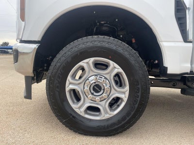 2026 Ford Super Duty F-350 SRW XLT