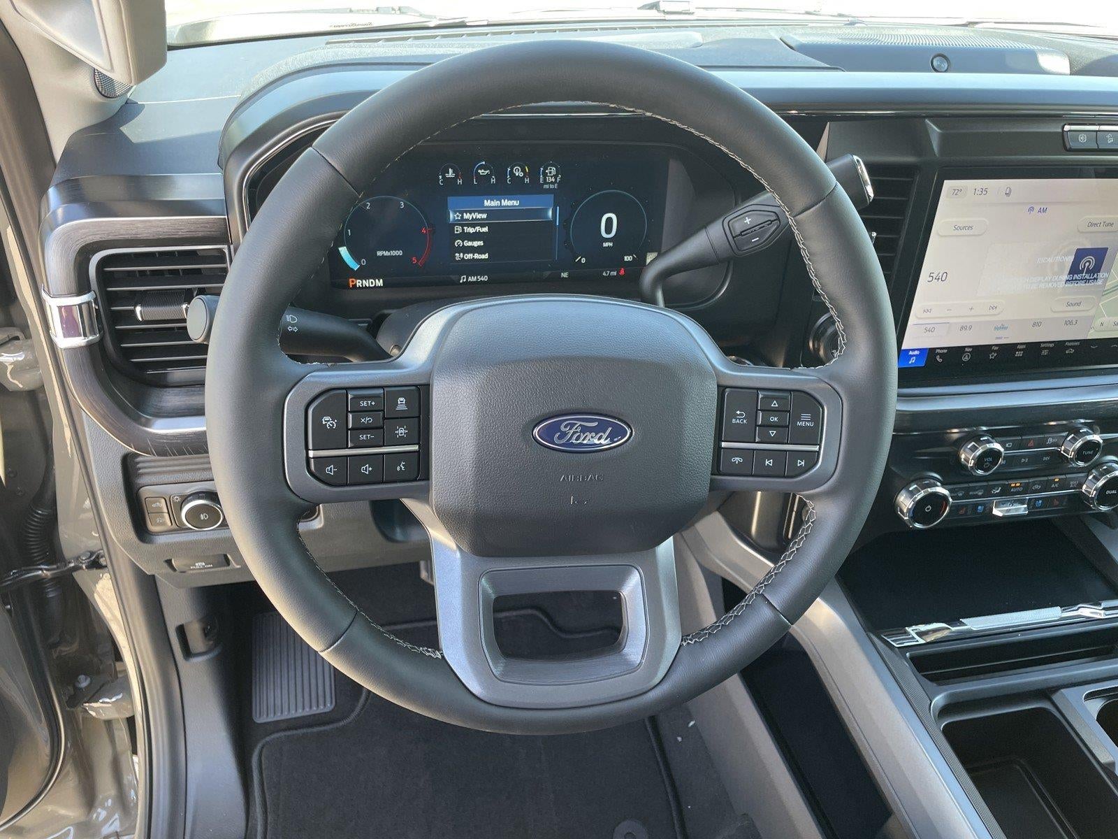 2027 Ford Super Duty F-350 DRW LARIAT