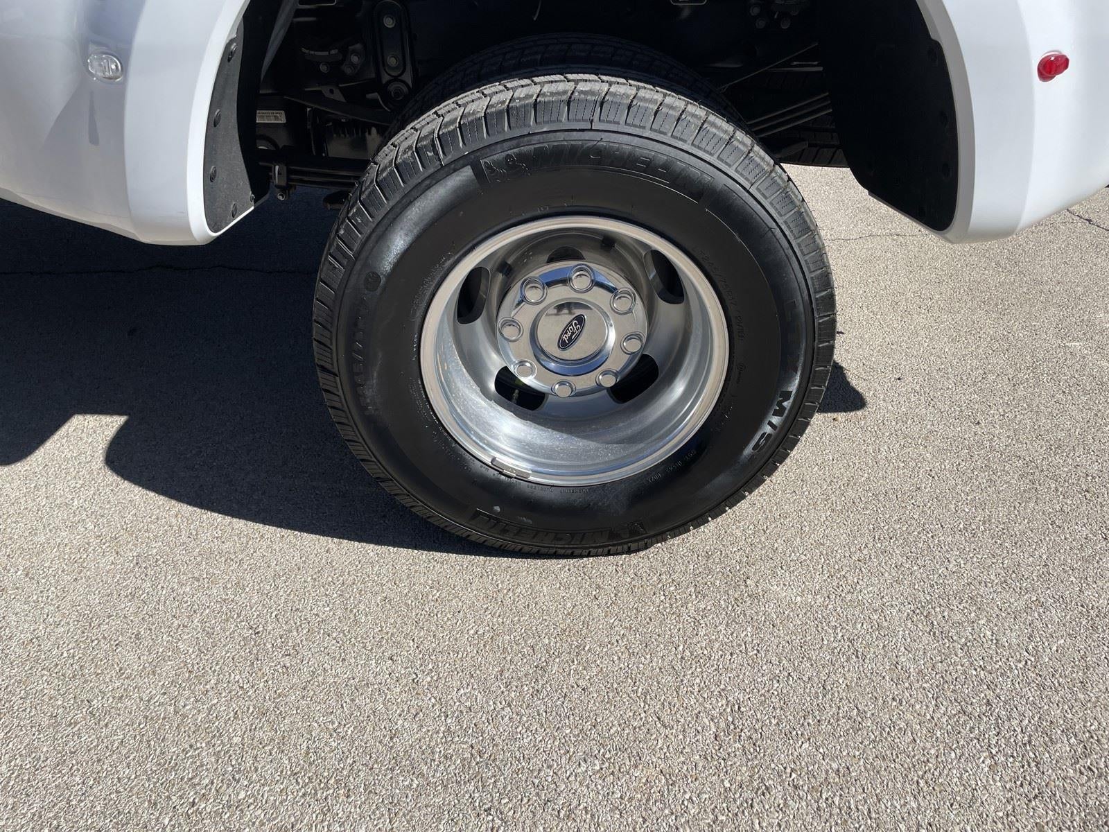 2026 Ford Super Duty F-350 DRW XL