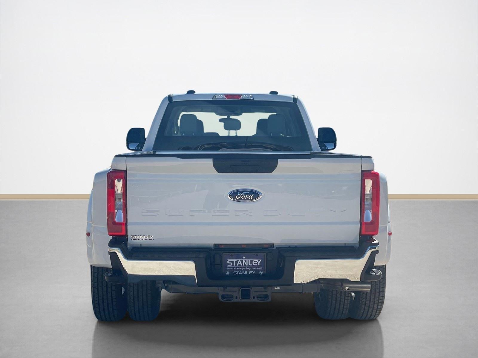 2026 Ford Super Duty F-350 DRW XL