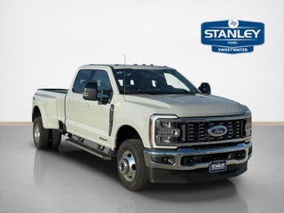 2026 Ford Super Duty F-350 Drw LARIAT