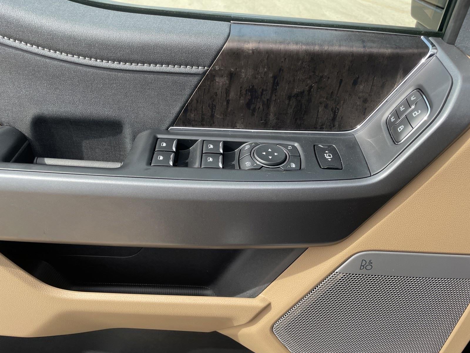 2026 Ford Super Duty F-350 DRW LARIAT