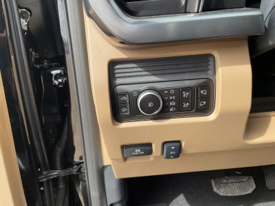 2026 Ford Super Duty F-350 DRW LARIAT