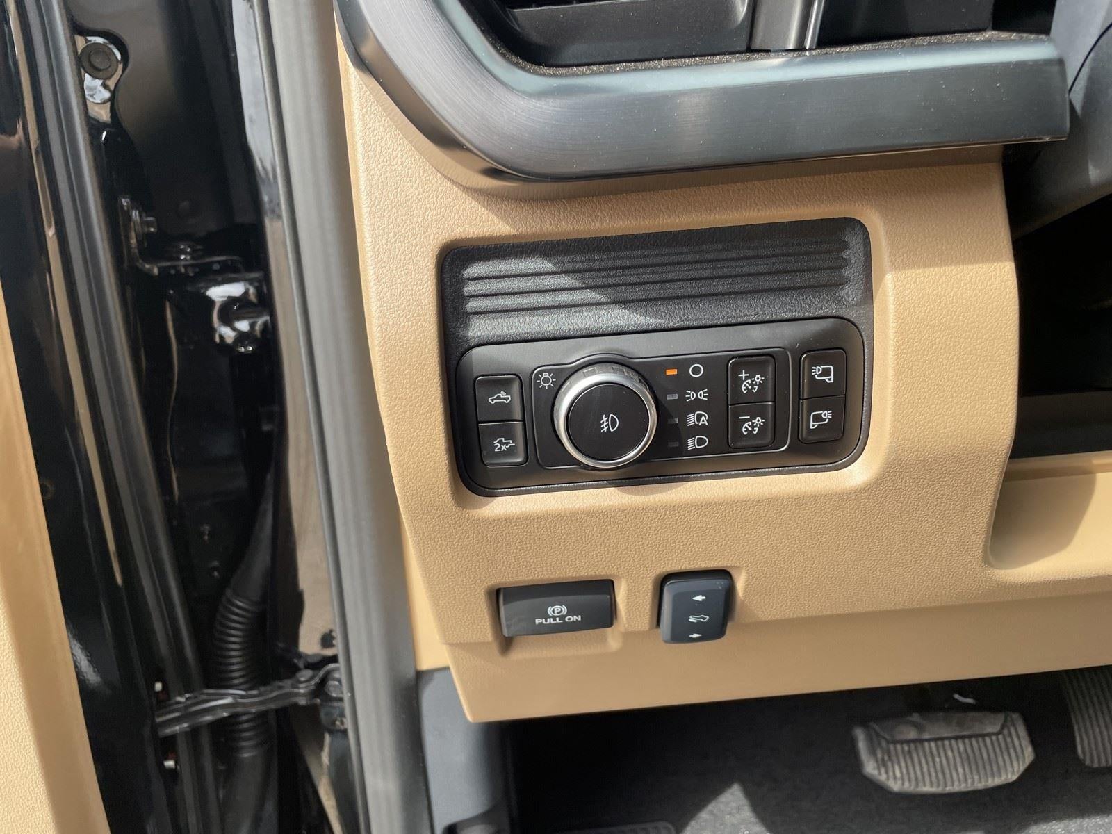 2026 Ford Super Duty F-350 DRW LARIAT