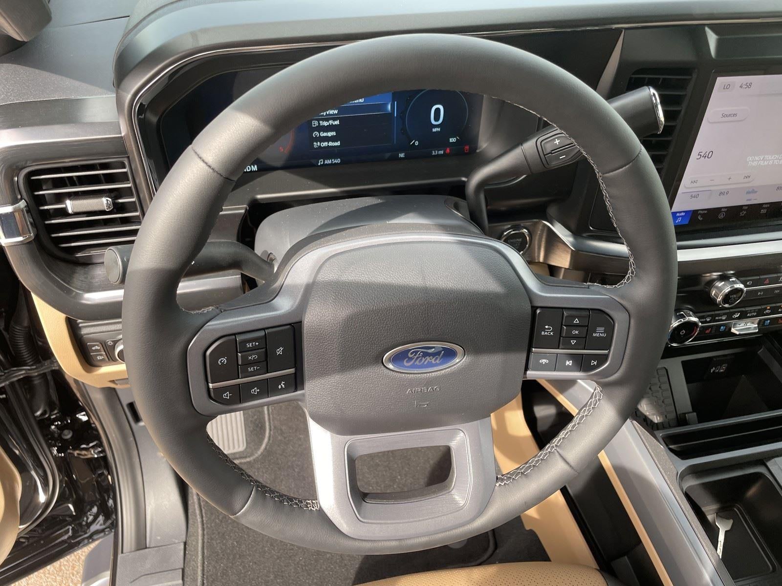 2026 Ford Super Duty F-350 DRW LARIAT