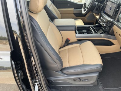 2026 Ford Super Duty F-350 DRW LARIAT