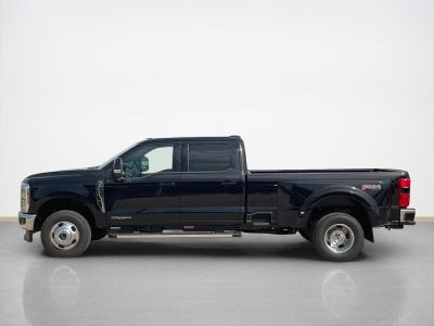 2026 Ford Super Duty F-350 DRW LARIAT