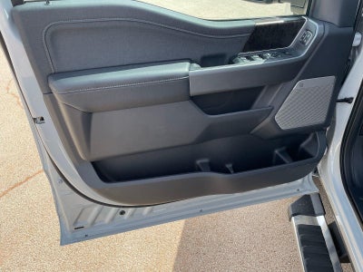 2026 Ford Super Duty F-350 DRW LARIAT