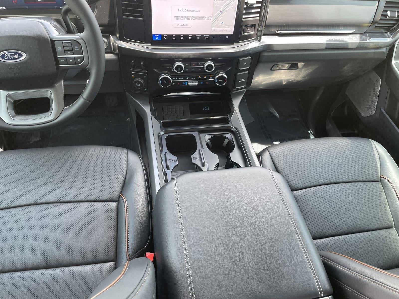 2026 Ford Super Duty F-350 DRW LARIAT