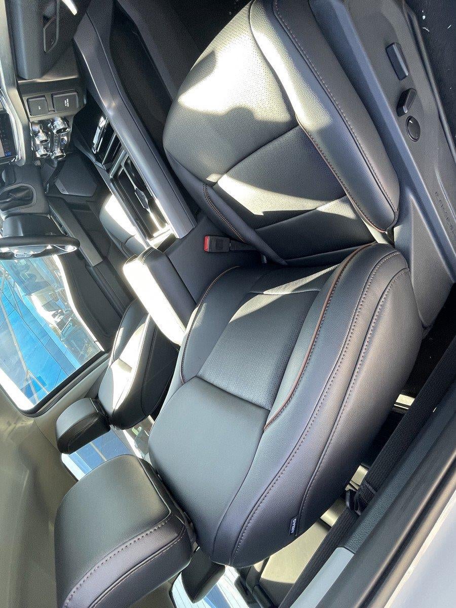 2026 Ford Super Duty F-350 Drw LARIAT