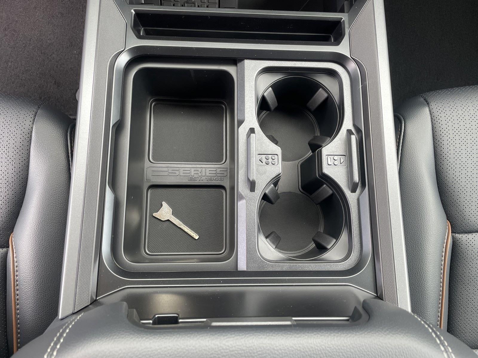2026 Ford Super Duty F-350 DRW LARIAT