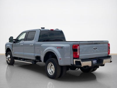 2026 Ford Super Duty F-350 DRW LARIAT